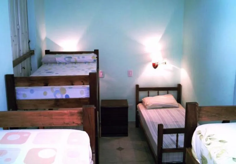Hostal De Las Nubes-1