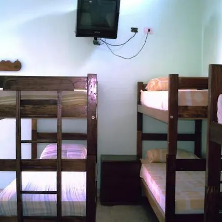 Hostal De Las Nubes-3